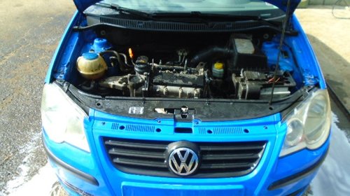 Far stanga Volkswagen Polo 9N 2008 HATCHBACK 1.2 BZG 51KW