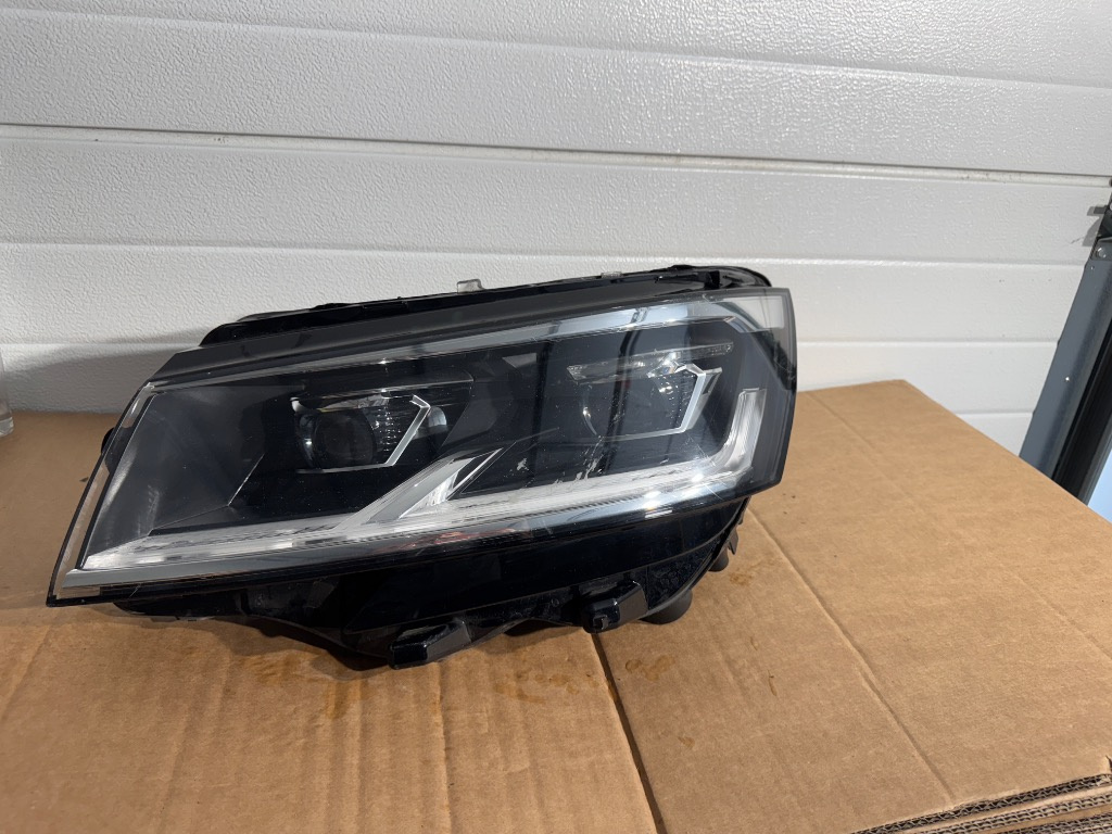 Far stanga Volkswagen Transporter T6 FACELIFT FULL LED cod 7L1941035D 2019/2020/2021/2022/2023