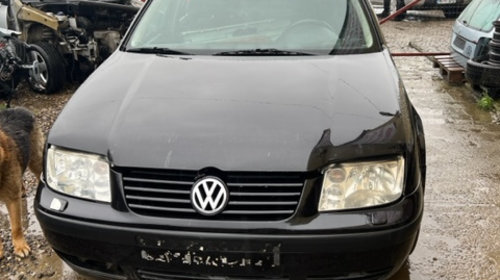 Far stanga Volkswagen VW Bora [1998 - 2005] S