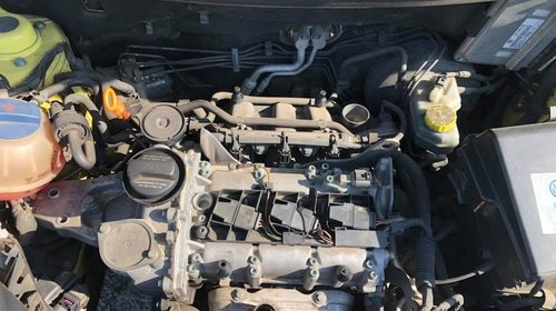 Far stanga VW Polo 9N 2002 HATCHBACK 1.2 BENZINA