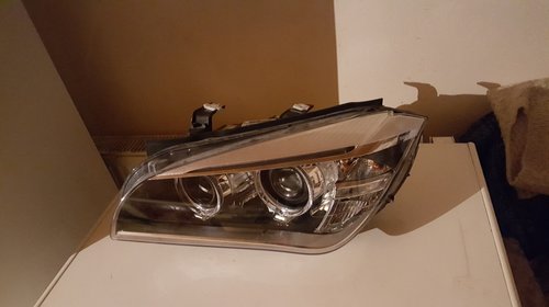 Far Stanga BI-Xenon LED BMW X1 E84 LCI