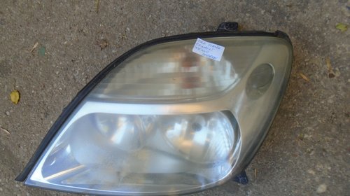 Far Stanga Renault Scenic din 2001