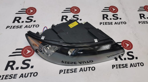 Far VOLVO S 40 XENON NEGRU (E) 03-07 Cod 30678204