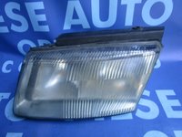 Far VW Passat B5 ; 14742500 (carcasa crapata)