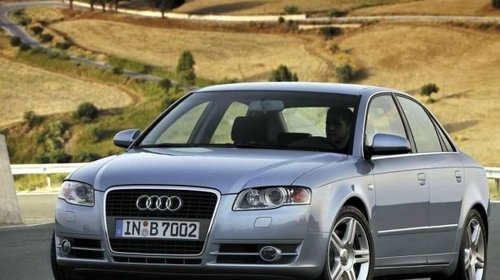 Far xenon Audi A4 B7 2004 2005 2006 2007