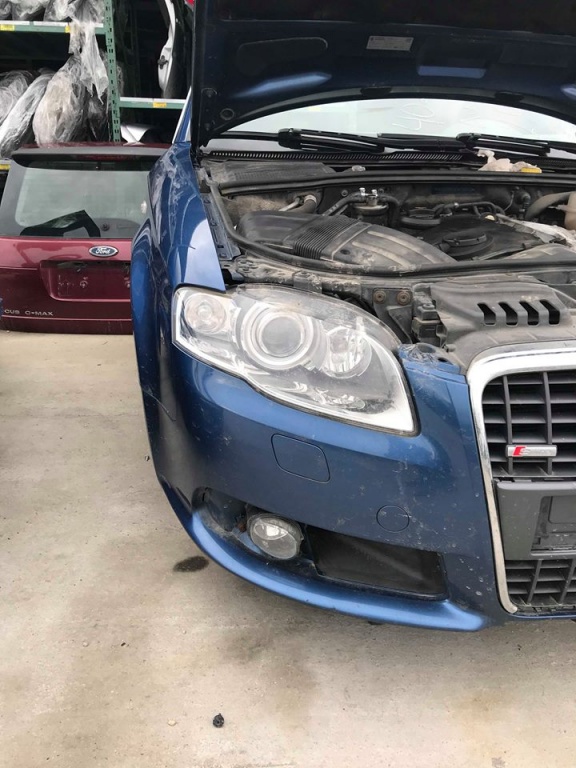 Far xenon Audi A4 B7 8E0941004BM