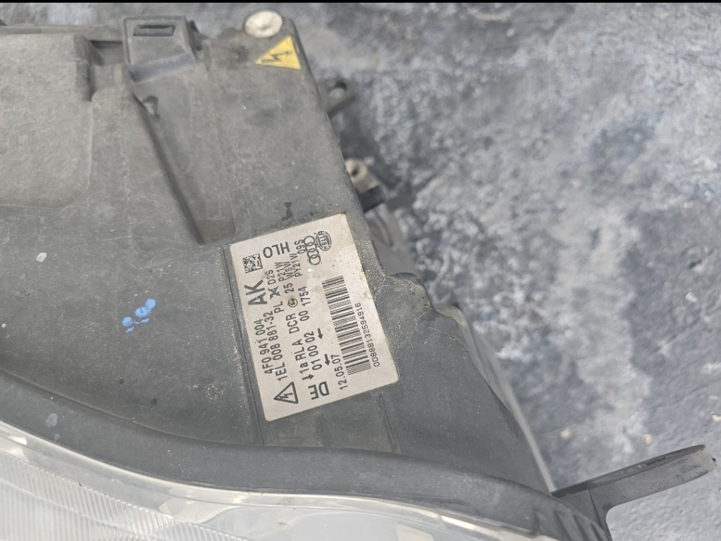 Far xenon Audi A6 C6 2.7 Tdi BPP break C