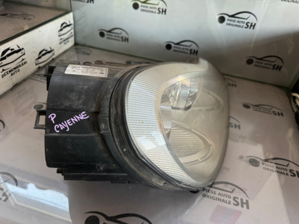 Far xenon dreapta Porsche Cayenne cod 7L