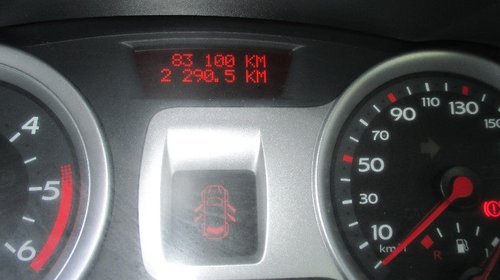 Faruri (cu lupa) Renault Clio 3 1.5 Dci din 2008