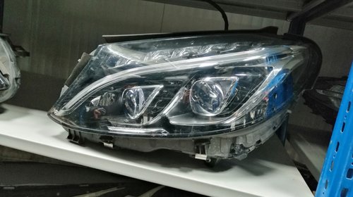 Faruri Mercedes C-Class W205 LED