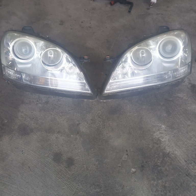 Faruri ML w164 2008 volan dreapta fără xenon