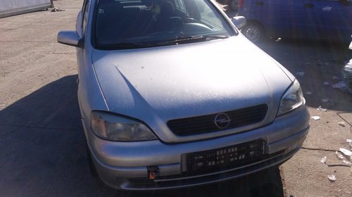 Faruri Opel Astra G DIN 2004