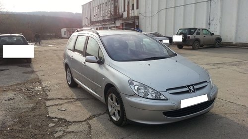 Faruri Peugeot 307 din 2003