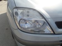 Faruri Renault Megane Scenic din 2001