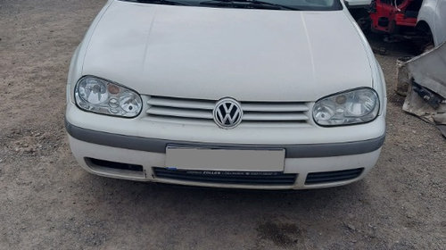 Faruri Volkswagen Golf 4 2000 1.9 TDI Diesel