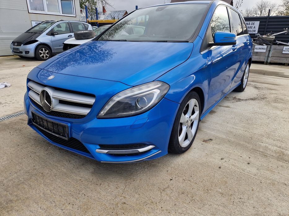 Fata completa Mercedes B class w246 xenon led bara capota trager