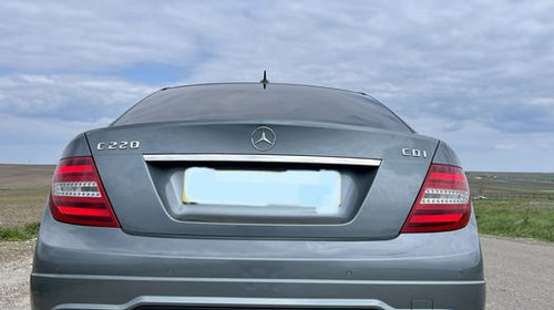 Fata completa Mercedes C-Class C220 W204 Facelift AMG 2012 bara capota