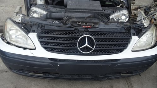 Fata completa Mercedes Vito din 2006 volan pe