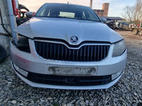 Fata completa Skoda Octavia 3 2015, MIC DEFECT CAPOTA