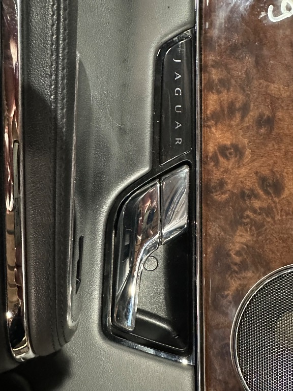 Fata de usa Jaguar XJ 2010-2019 stanga fata - imagine 5