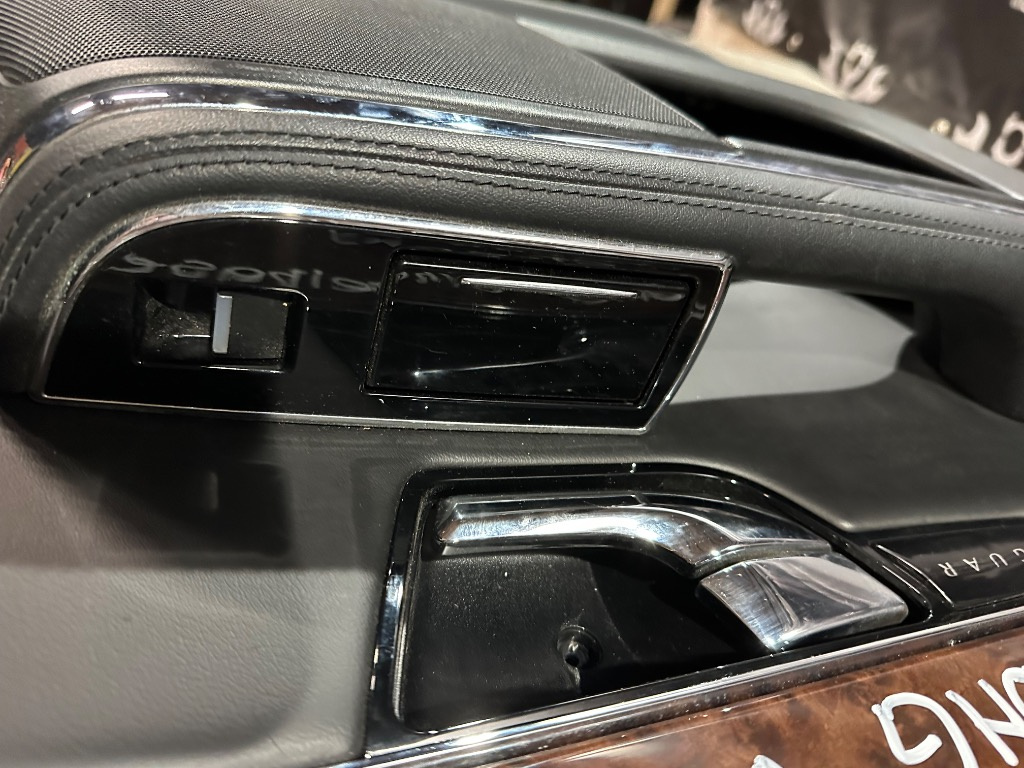 Fata de usa stanga spate Jaguar XJ 2010-2019 LONG - imagine 4