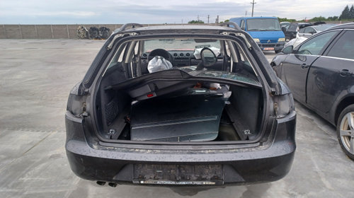 Fata usa fata stanga Seat Exeo [2009 - 2012] wagon 2.0 TDI MT (120 hp) (B)