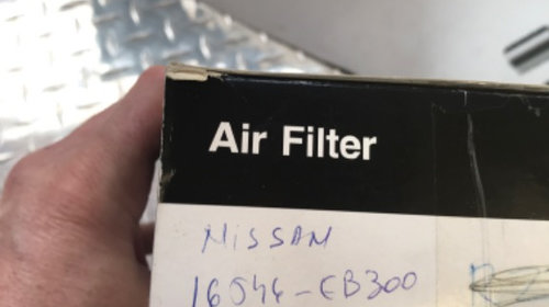 Filtru aer nissan navara 2.5 3.0 dci cod j1321058 16546-eb300