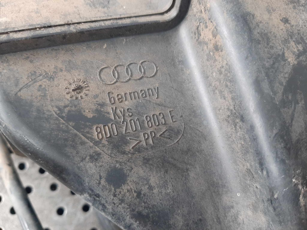 Filtru carbon audi a4 b5 1.6b adp 8d0201