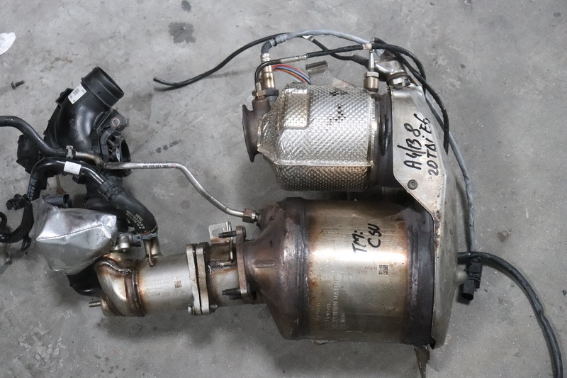FILTRU PARTICULE AUDI A4 B8 2.0TDI CSU - AN 2015