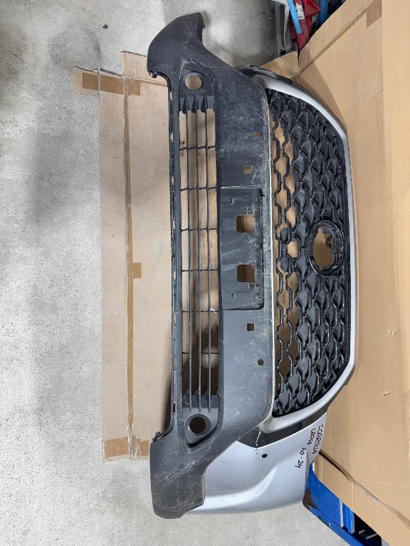 Flaps stanga + grila centrala + spoiler Toyota Corolla CROSS 2022/2023/2024/2025