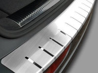 Folie protectie portbagaj in doua straturi, Crom si Aluminiu Polisat 83 x 7,5cm AVX-PROT07