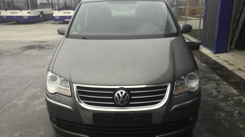 For Parts, Volkswagen Touran Van, BLS JYK, 2007, Pentru Piese