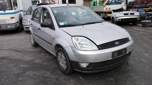 Ford fiesta , an fabricatie 2004 , 1.25 tip m