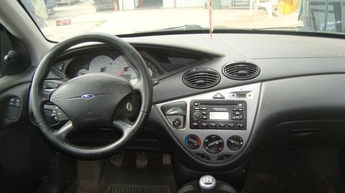 Ford Focus 1 Combi motor 1.8 benzina cod motor EYDC