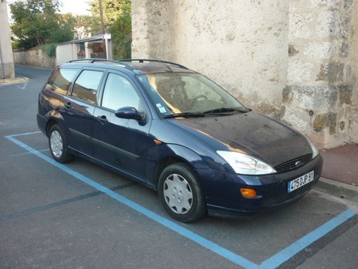 Ford Focus, break, albastru, 1999, 1.8 Benzina, 85