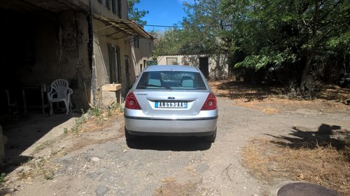 Ford mondeo 2.0 benzina 2004