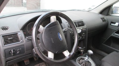 Ford Mondeo 2.0 TDCi, 115 CP, an 2003, hatchback