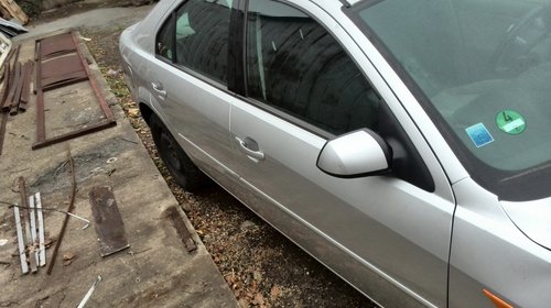 Ford Mondeo 2002 1.8 Benzina 84KW 125CAI Volan Stanga Europa Limuzina