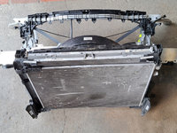 Front radiatoare fata Mercedes 205