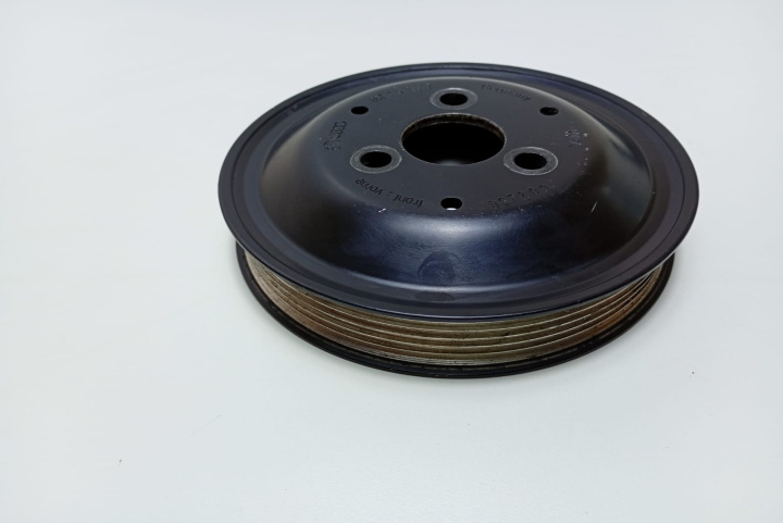 Fulie Pompa servodirectie 06E145255B Aud
