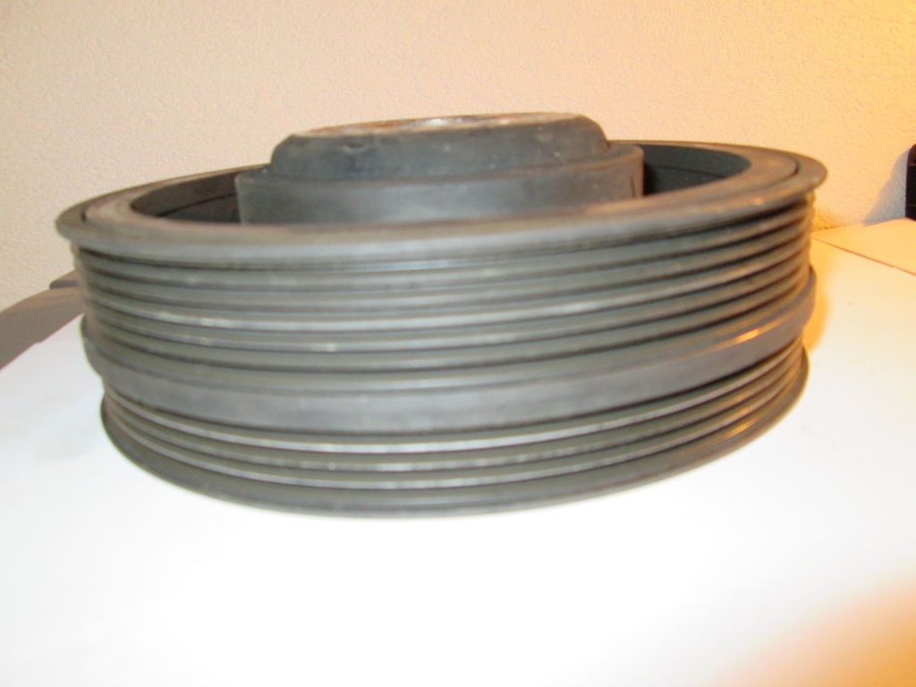 Fulie vibrochen A6(4b c5)2.5 tdi 150cp/155cp 1997-2005 cod 059105251M