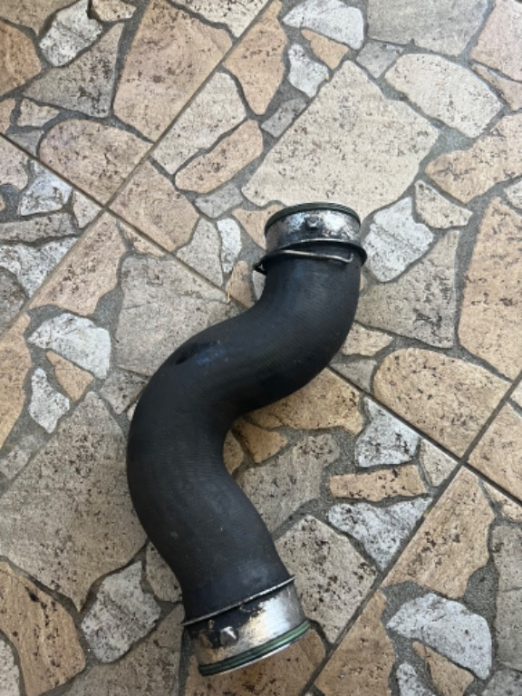 Furtun intercooler 2.0 tdi axx bkp a3 leon exeo golf 5 golf 6 jetta 3 polo 9n skoda octavia 2 1k0145832e