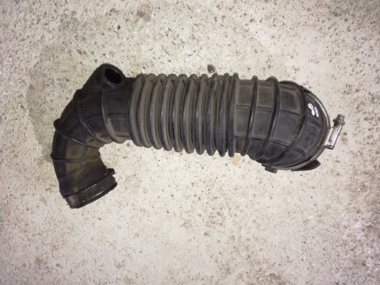 Furtun intercooler turbo Audi A4 B8 2.0 tdi cod 03g129629
