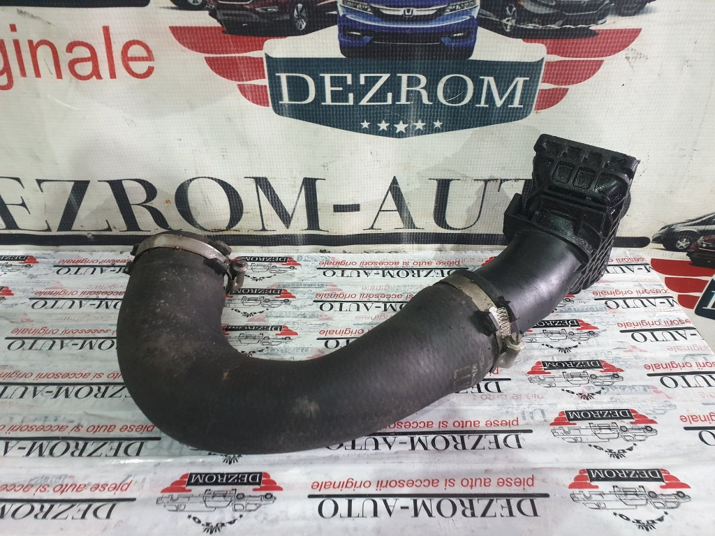 Furtun intercooler turbo original Audi A4 B8 2.0 TFSI 211 cai motor CDNC cod piesa : 8K0145709H