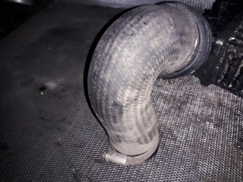 Furtun Intercooler VW Passat B5.5 combi,