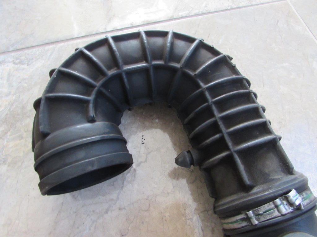 Furtun turbo aer Fiat Doblo /Punto 1,9jtd cod: 46759191