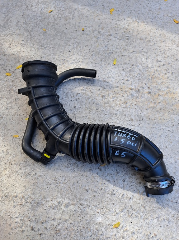 Furtun Turbo Renault Megane 3 1.5 DCI cod 8200750731 an 2012 - 2020