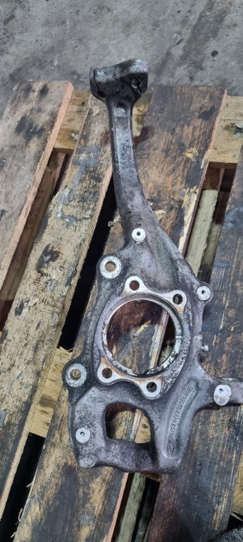 Fuzeta dreapta fata Audi A4, A5, A6, A7,