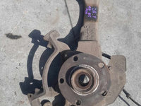 Fuzeta dreapta fata audi a4 b5 1.6b 8d0407258