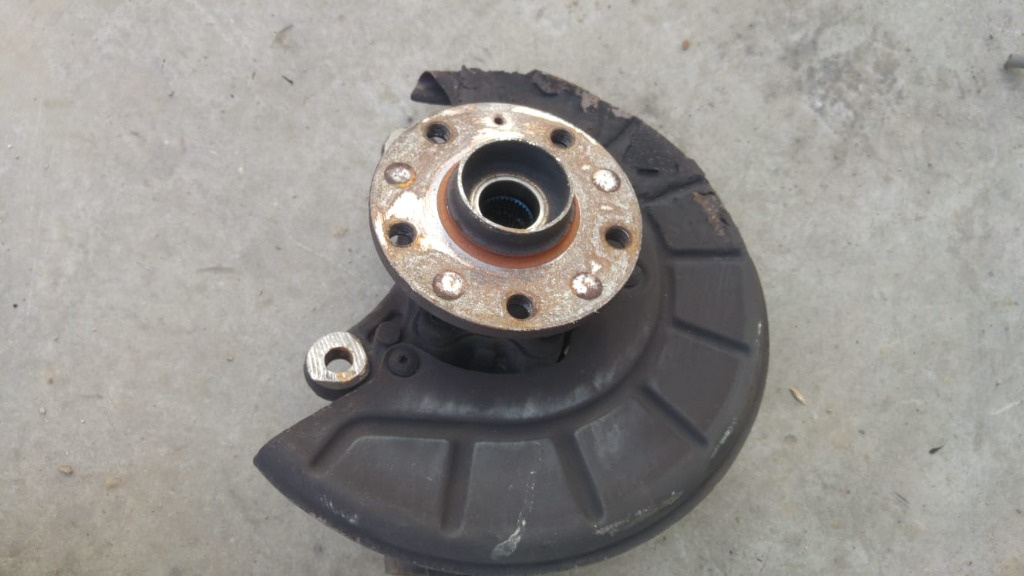 Fuzeta dreapta fata bkd 2.0 tdi vw jetta